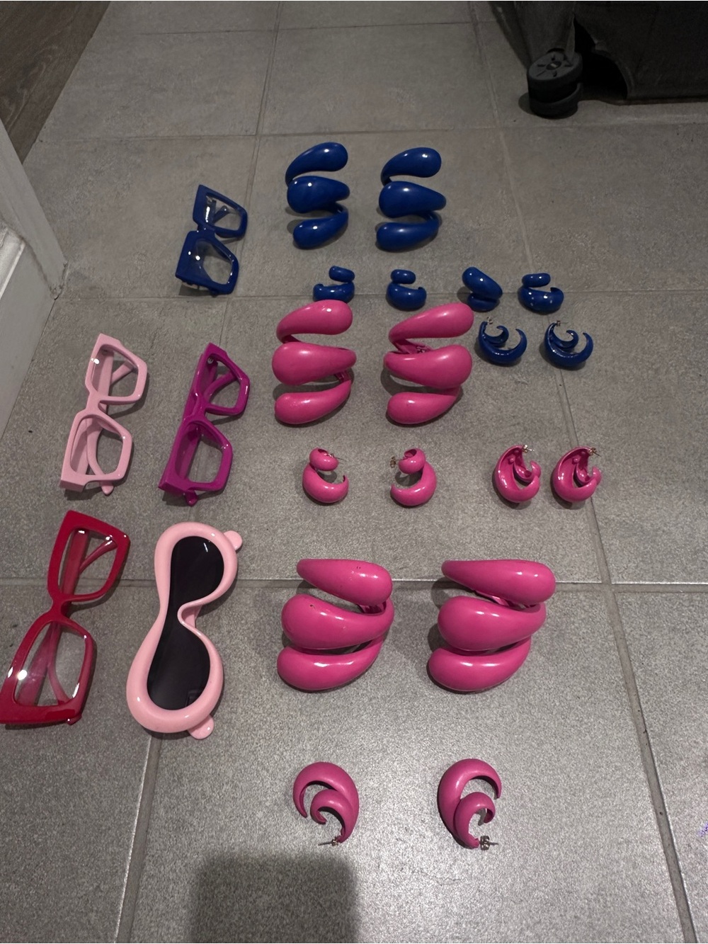 𝗥𝘂𝗻𝘄𝗮𝘆 𝗔𝗿𝗰𝗵𝗶𝘃𝗲 𝗔𝗰𝗰𝗲𝘀𝘀𝗼𝗿𝗶𝗲𝘀 🎀